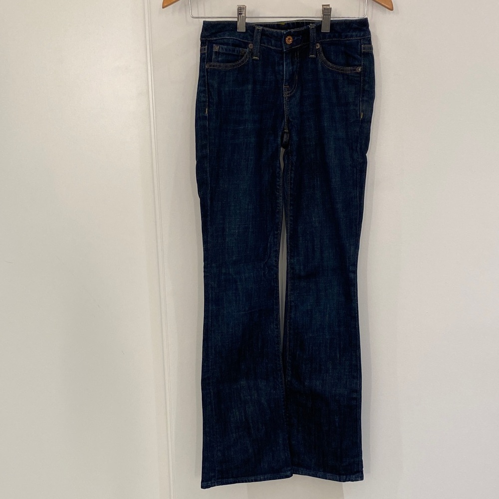 Like New Gap 1969 Flare Stretch Dark Wash Jeans Size 0 Regular